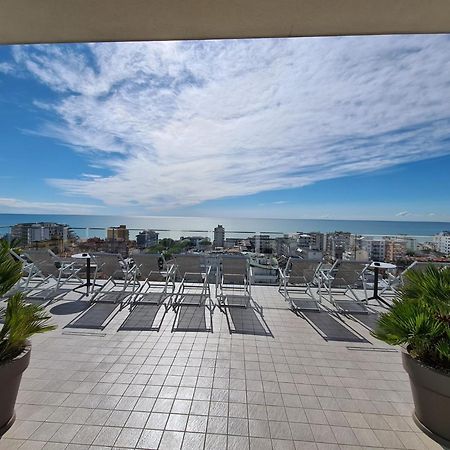 Hesperia Hotel & Residence Lido di Jesolo Buitenkant foto