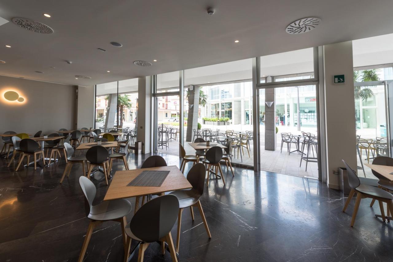 Hesperia Hotel & Residence Lido di Jesolo Buitenkant foto