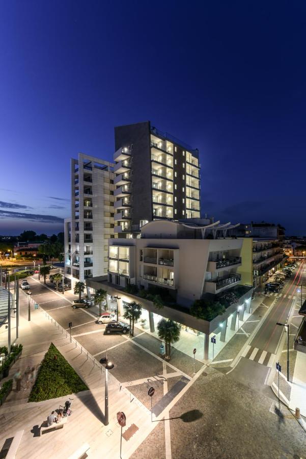 Hesperia Hotel & Residence Lido di Jesolo Buitenkant foto