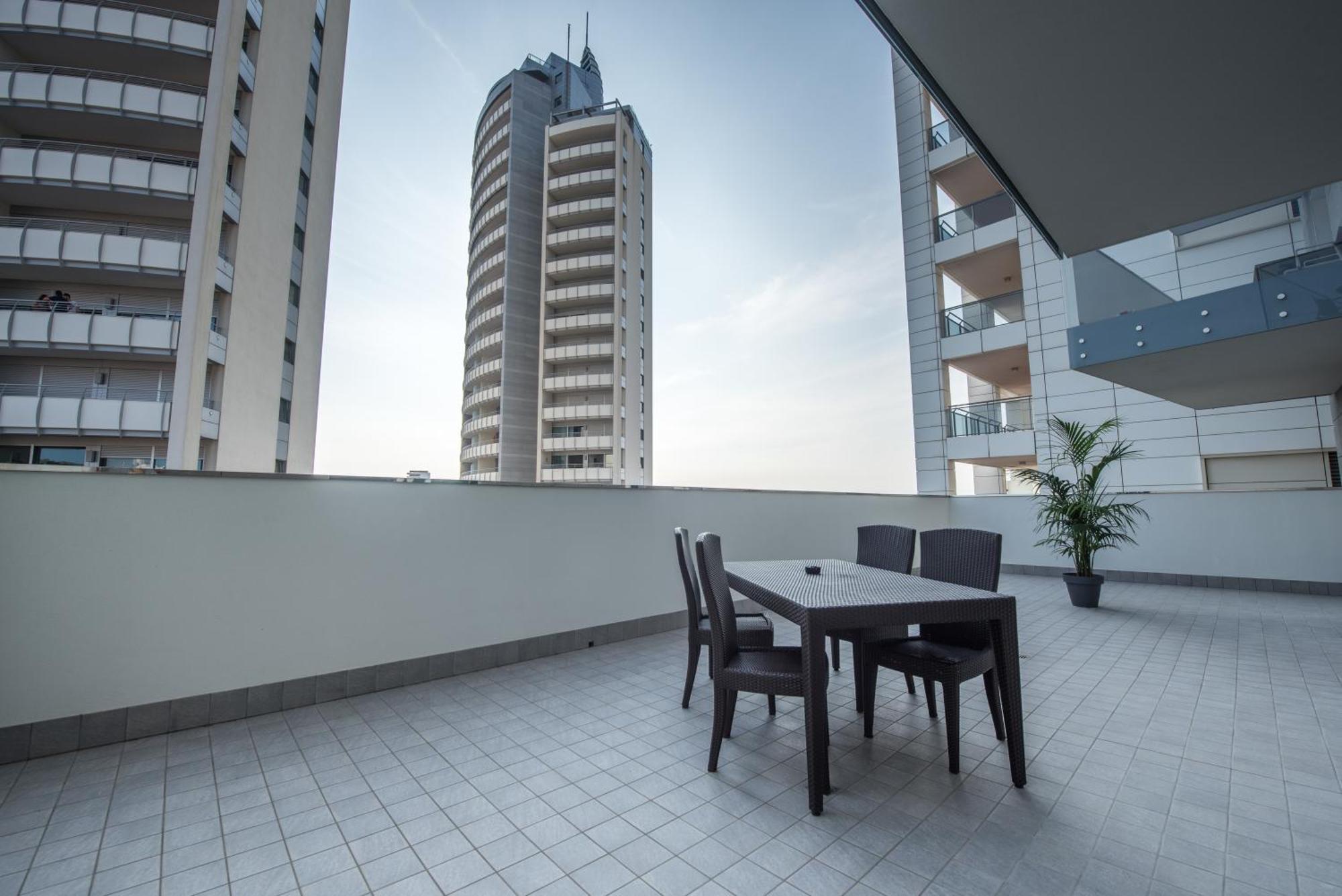 Hesperia Hotel & Residence Lido di Jesolo Buitenkant foto